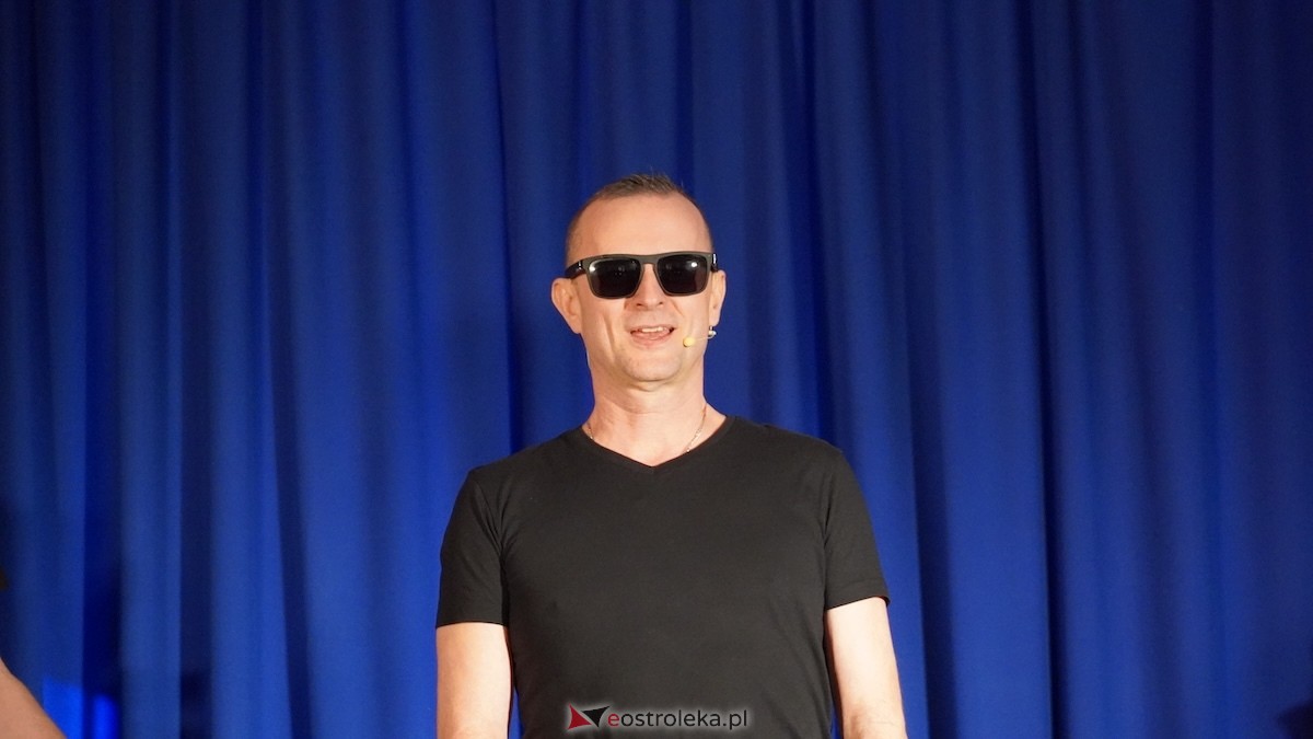 Kabaret Rozumisz w Troszynie [15.03.2026] - zdjęcie #8 - eOstroleka.pl