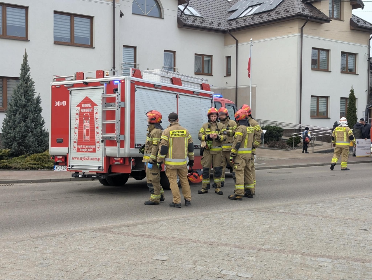 Wypadek w Olszewie-Borkach - zdjęcie #10 - eOstroleka.pl