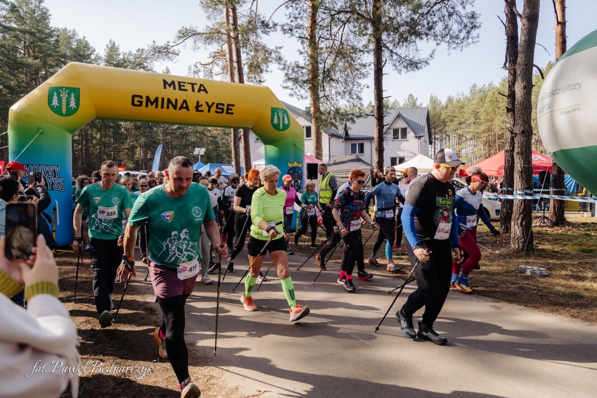 Serafin gościł biegaczy i miłośników Nordic Walking. Tak wyglądał VIII Kurpiowski Bieg Morsa [08.03.2026]  - zdjęcie #269 - eOstroleka.pl