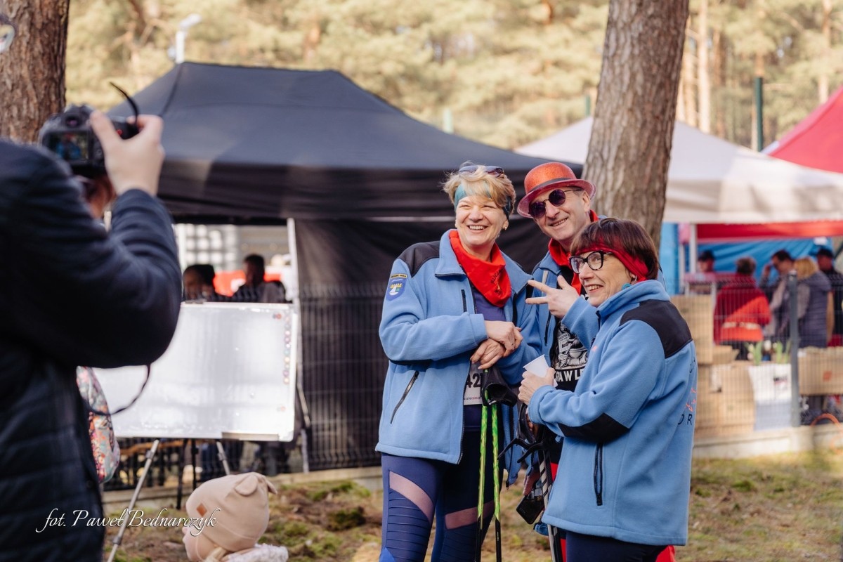 Serafin gościł biegaczy i miłośników Nordic Walking. Tak wyglądał VIII Kurpiowski Bieg Morsa [08.03.2026]  - zdjęcie #257 - eOstroleka.pl