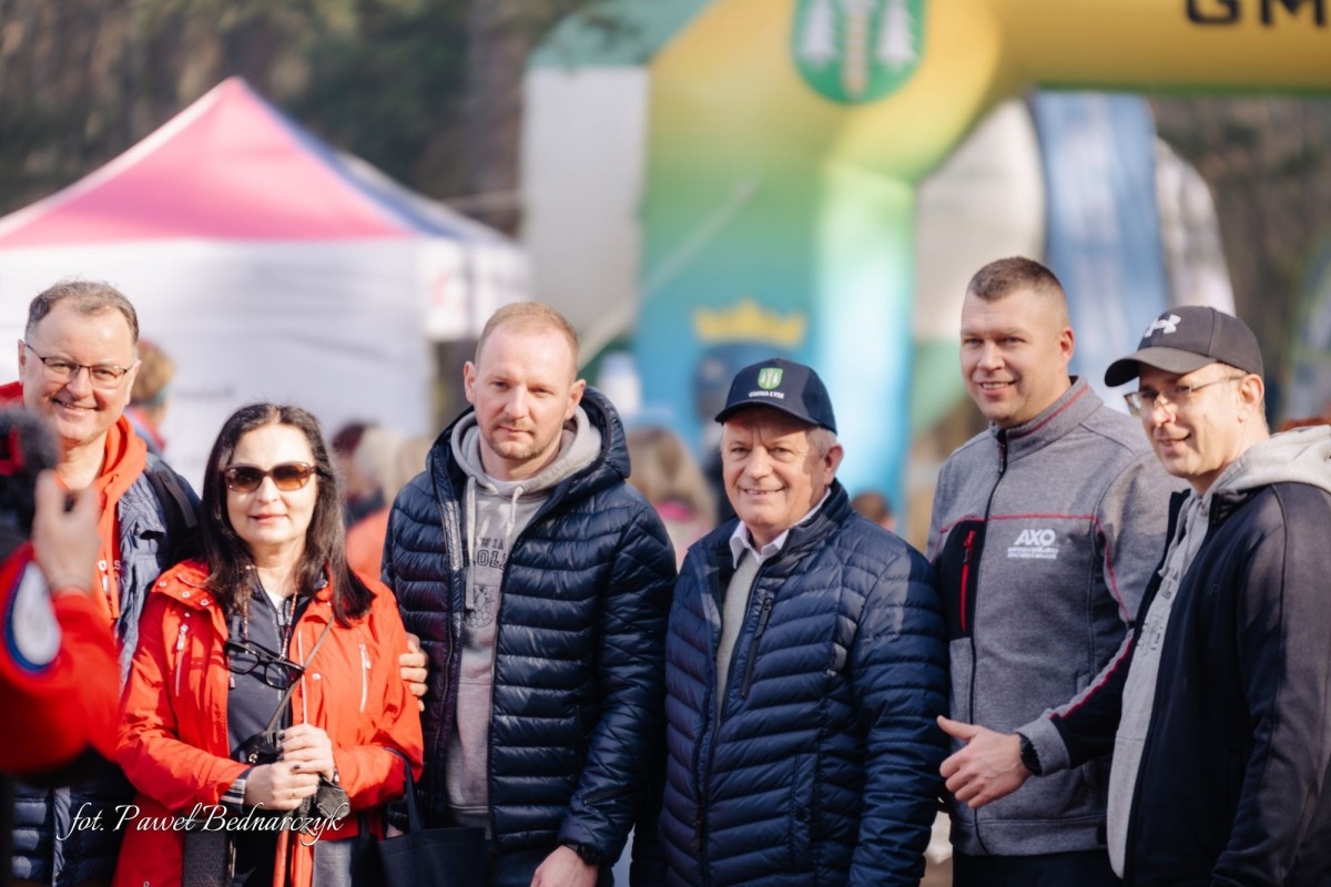 Serafin gościł biegaczy i miłośników Nordic Walking. Tak wyglądał VIII Kurpiowski Bieg Morsa [08.03.2026]  - zdjęcie #253 - eOstroleka.pl