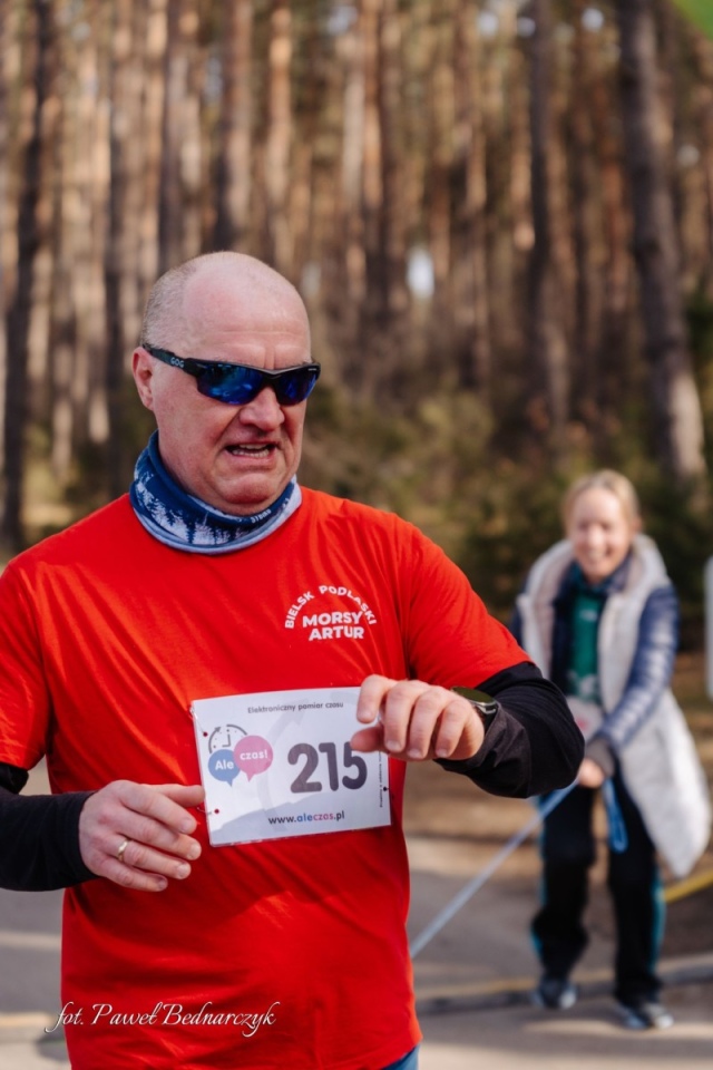 Serafin gościł biegaczy i miłośników Nordic Walking. Tak wyglądał VIII Kurpiowski Bieg Morsa [08.03.2026]  - zdjęcie #247 - eOstroleka.pl