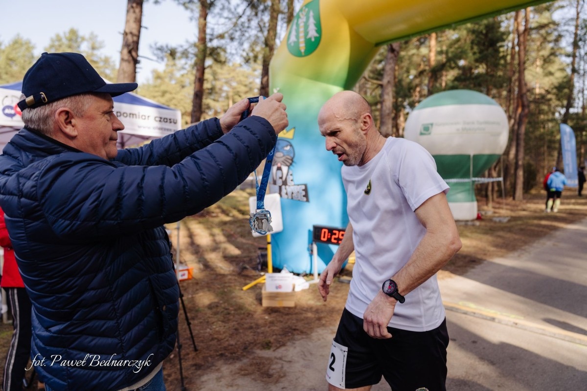 Serafin gościł biegaczy i miłośników Nordic Walking. Tak wyglądał VIII Kurpiowski Bieg Morsa [08.03.2026]  - zdjęcie #244 - eOstroleka.pl