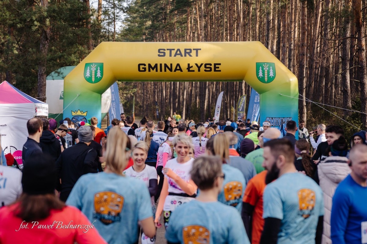 Serafin gościł biegaczy i miłośników Nordic Walking. Tak wyglądał VIII Kurpiowski Bieg Morsa [08.03.2026]  - zdjęcie #240 - eOstroleka.pl