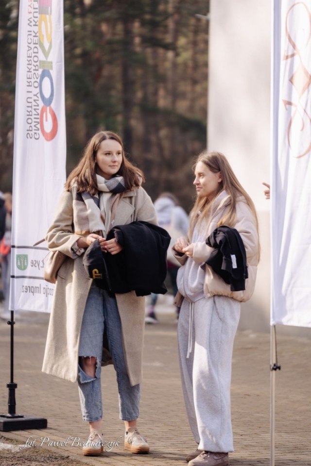 Serafin gościł biegaczy i miłośników Nordic Walking. Tak wyglądał VIII Kurpiowski Bieg Morsa [08.03.2026]  - zdjęcie #238 - eOstroleka.pl