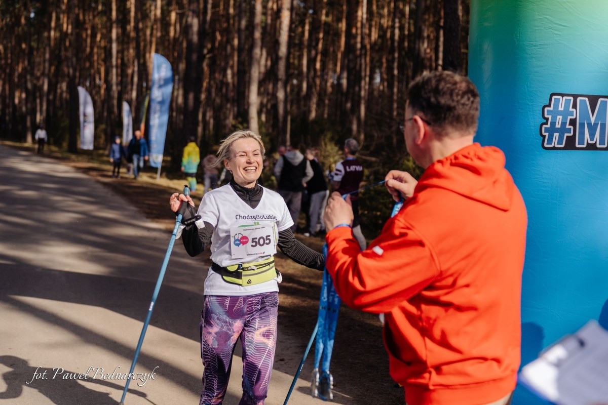 Serafin gościł biegaczy i miłośników Nordic Walking. Tak wyglądał VIII Kurpiowski Bieg Morsa [08.03.2026]  - zdjęcie #110 - eOstroleka.pl