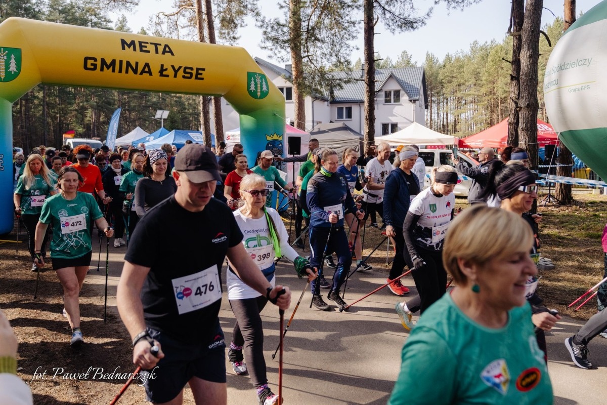 Serafin gościł biegaczy i miłośników Nordic Walking. Tak wyglądał VIII Kurpiowski Bieg Morsa [08.03.2026]  - zdjęcie #234 - eOstroleka.pl