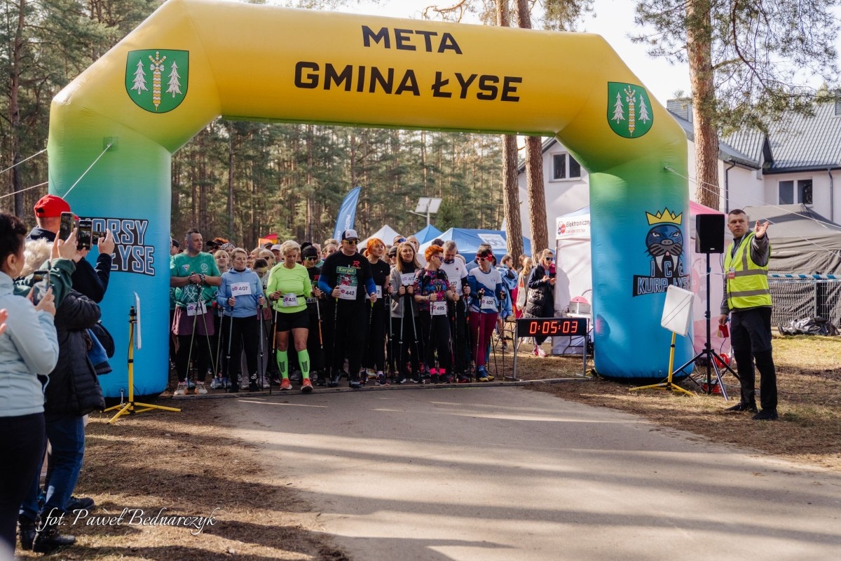 Serafin gościł biegaczy i miłośników Nordic Walking. Tak wyglądał VIII Kurpiowski Bieg Morsa [08.03.2026]  - zdjęcie #226 - eOstroleka.pl