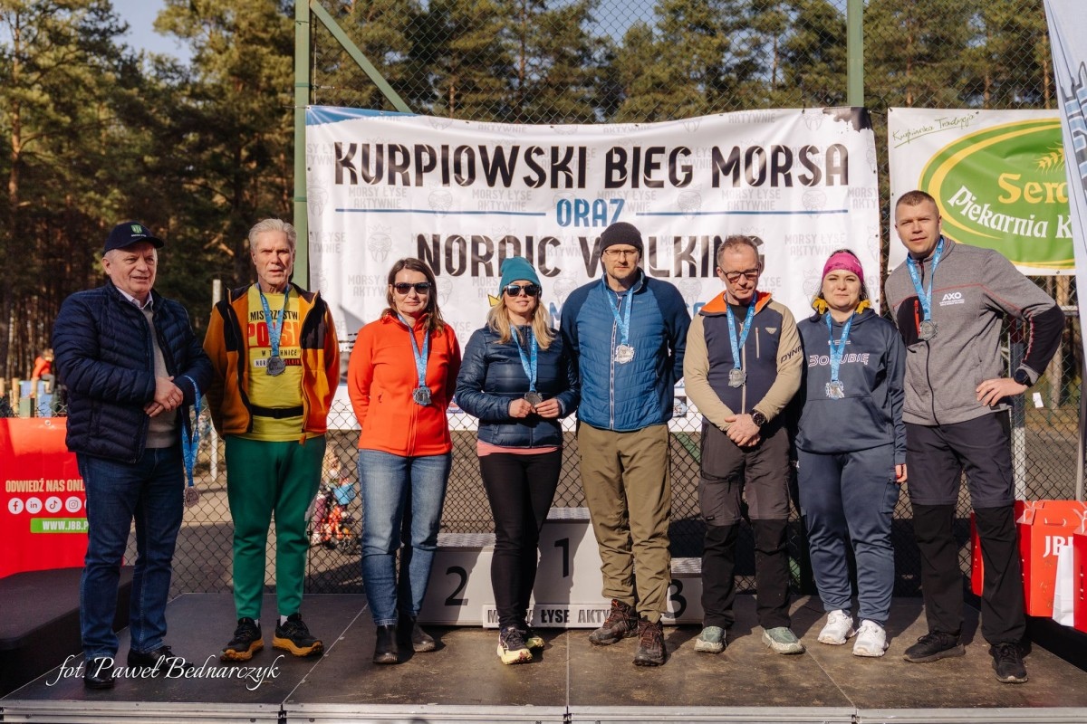 Serafin gościł biegaczy i miłośników Nordic Walking. Tak wyglądał VIII Kurpiowski Bieg Morsa [08.03.2026]  - zdjęcie #97 - eOstroleka.pl