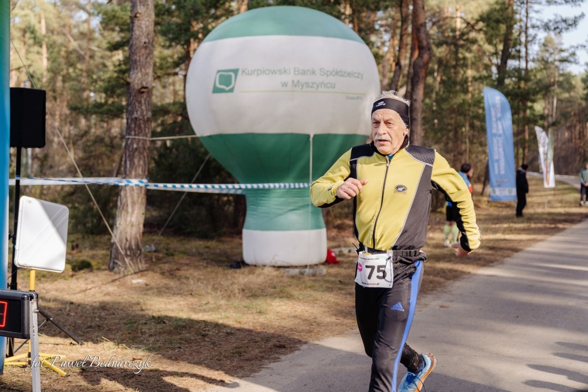 Serafin gościł biegaczy i miłośników Nordic Walking. Tak wyglądał VIII Kurpiowski Bieg Morsa [08.03.2026]  - zdjęcie #214 - eOstroleka.pl