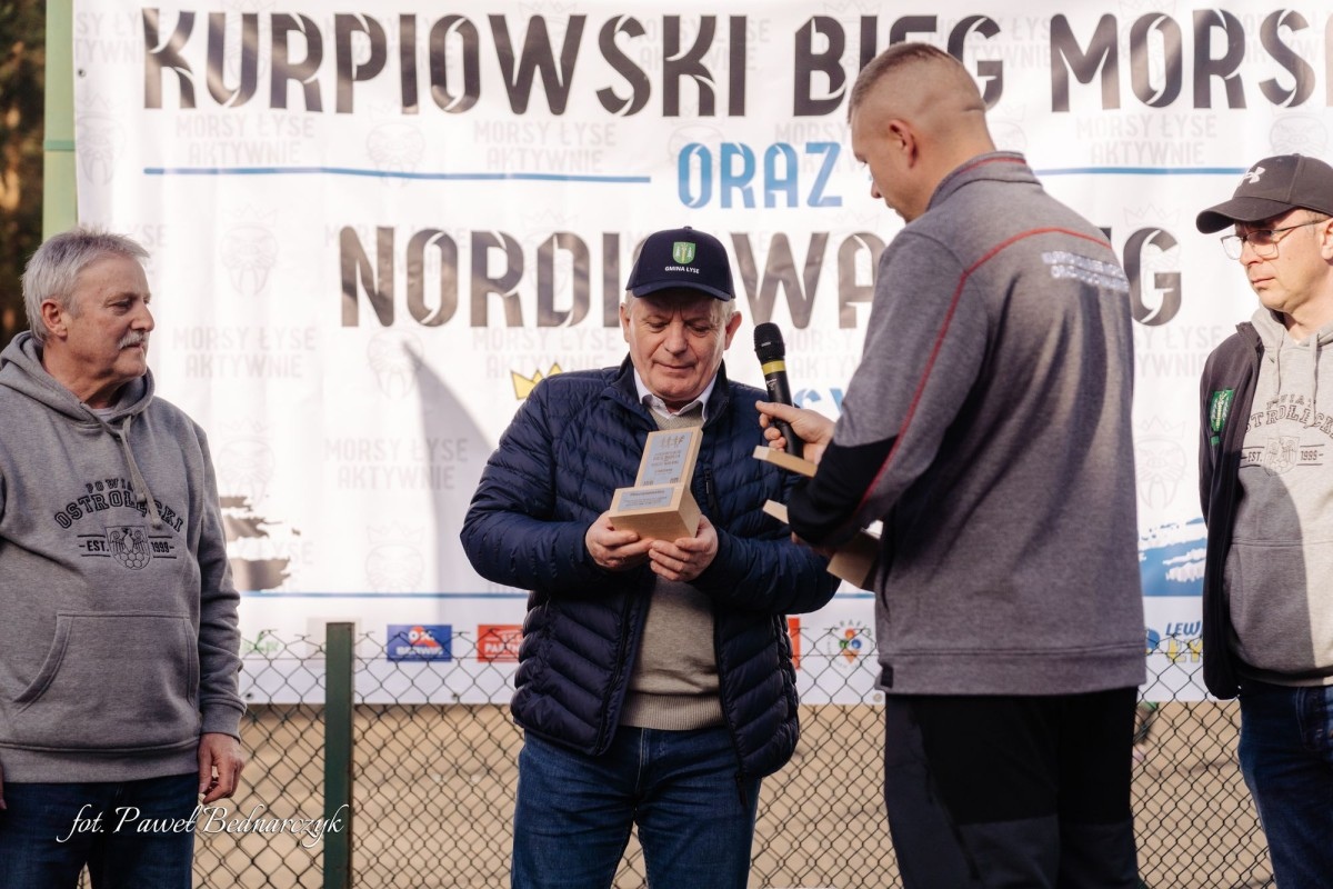 Serafin gościł biegaczy i miłośników Nordic Walking. Tak wyglądał VIII Kurpiowski Bieg Morsa [08.03.2026]  - zdjęcie #89 - eOstroleka.pl