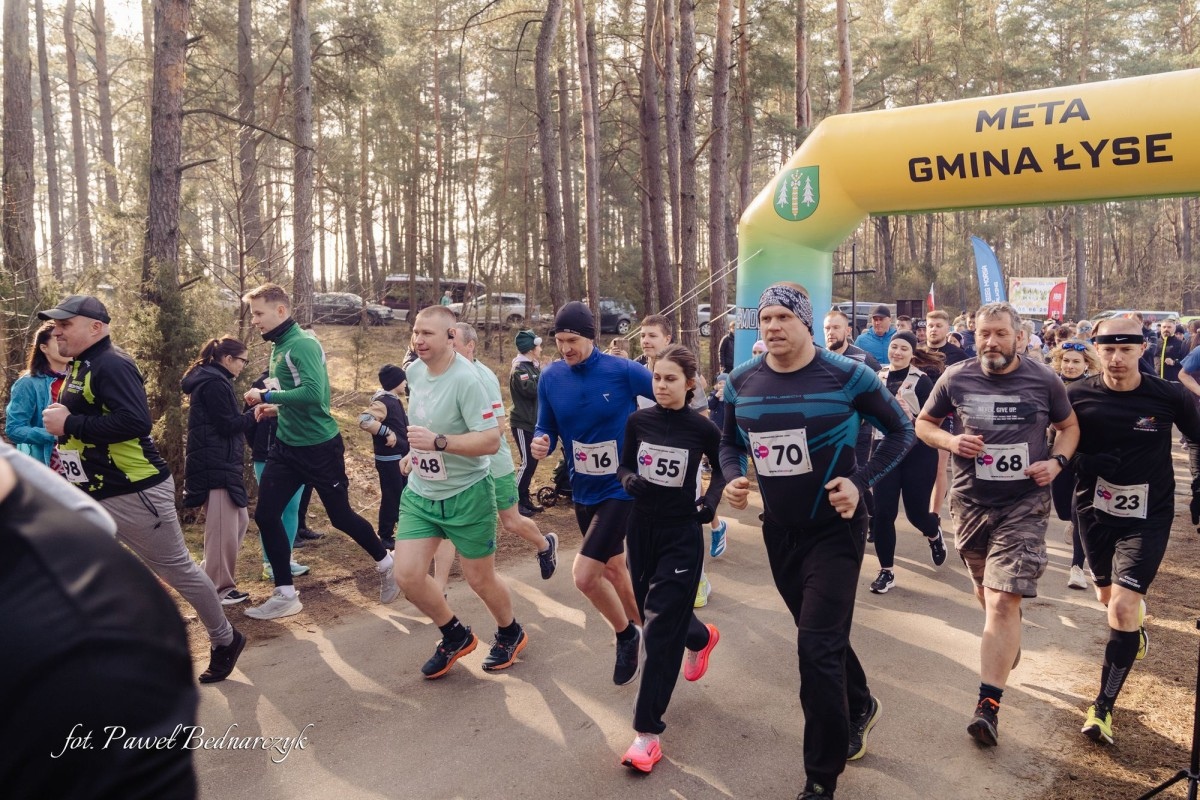 Serafin gościł biegaczy i miłośników Nordic Walking. Tak wyglądał VIII Kurpiowski Bieg Morsa [08.03.2026]  - zdjęcie #211 - eOstroleka.pl