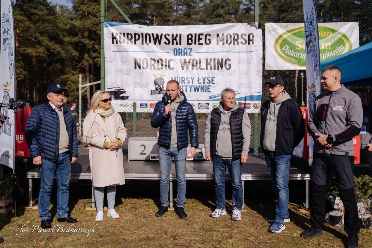 Serafin gościł biegaczy i miłośników Nordic Walking. Tak wyglądał VIII Kurpiowski Bieg Morsa [08.03.2026]  - zdjęcie #208 - eOstroleka.pl