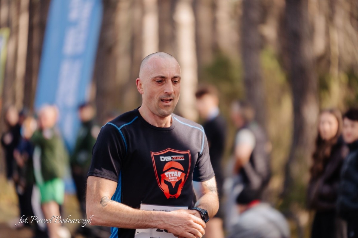 Serafin gościł biegaczy i miłośników Nordic Walking. Tak wyglądał VIII Kurpiowski Bieg Morsa [08.03.2026]  - zdjęcie #207 - eOstroleka.pl