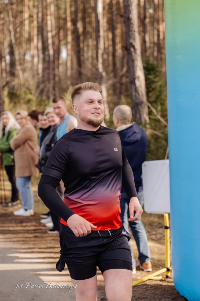 Serafin gościł biegaczy i miłośników Nordic Walking. Tak wyglądał VIII Kurpiowski Bieg Morsa [08.03.2026]  - zdjęcie #184 - eOstroleka.pl