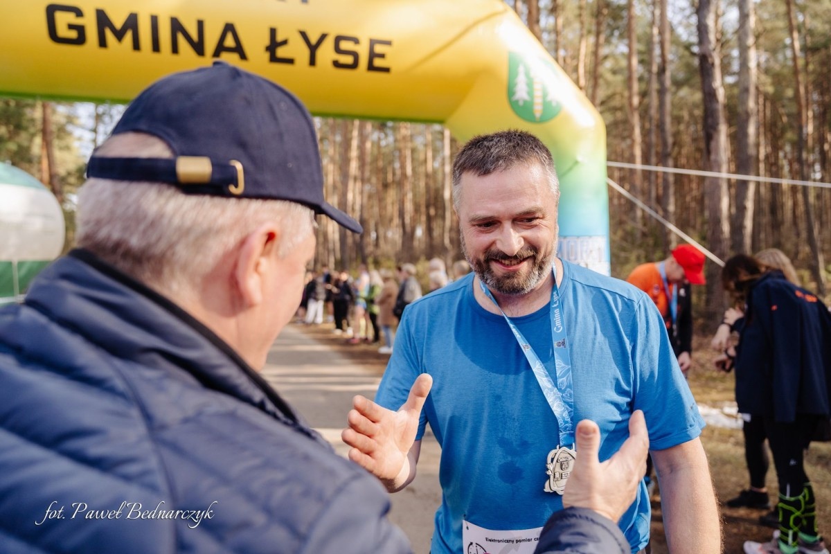 Serafin gościł biegaczy i miłośników Nordic Walking. Tak wyglądał VIII Kurpiowski Bieg Morsa [08.03.2026]  - zdjęcie #179 - eOstroleka.pl