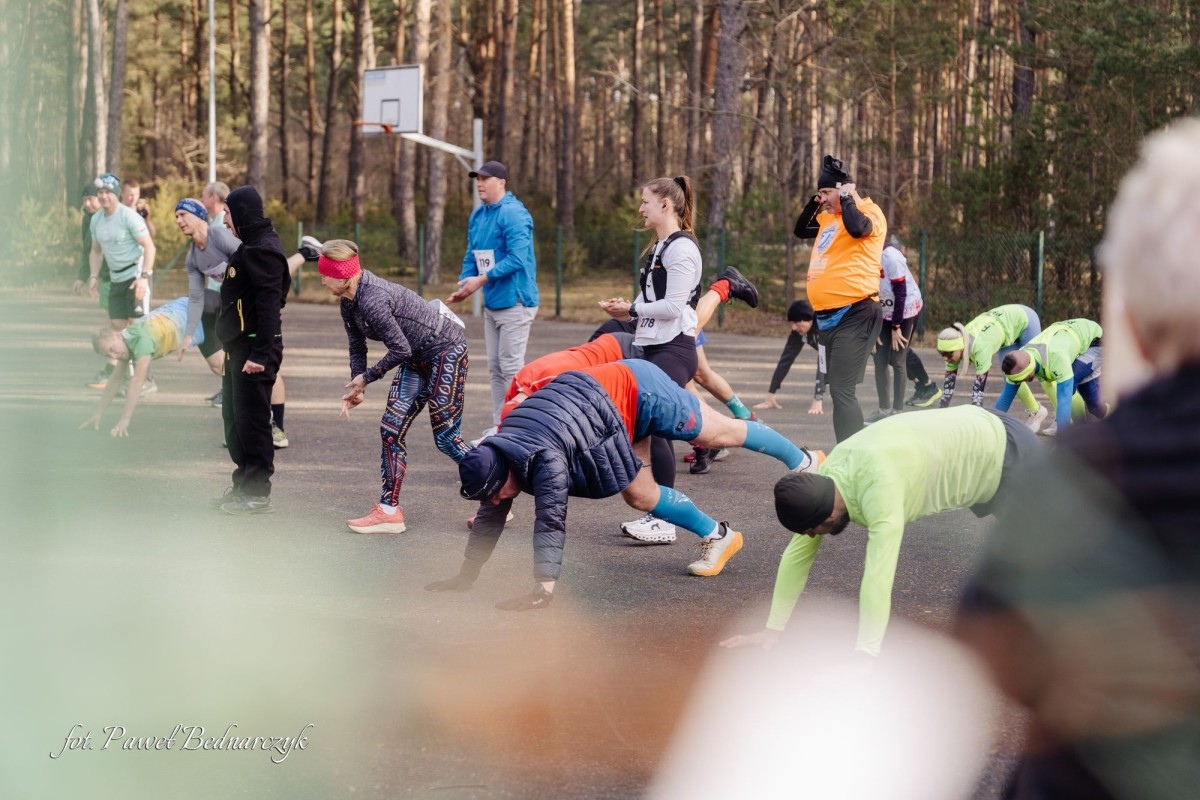Serafin gościł biegaczy i miłośników Nordic Walking. Tak wyglądał VIII Kurpiowski Bieg Morsa [08.03.2026]  - zdjęcie #178 - eOstroleka.pl