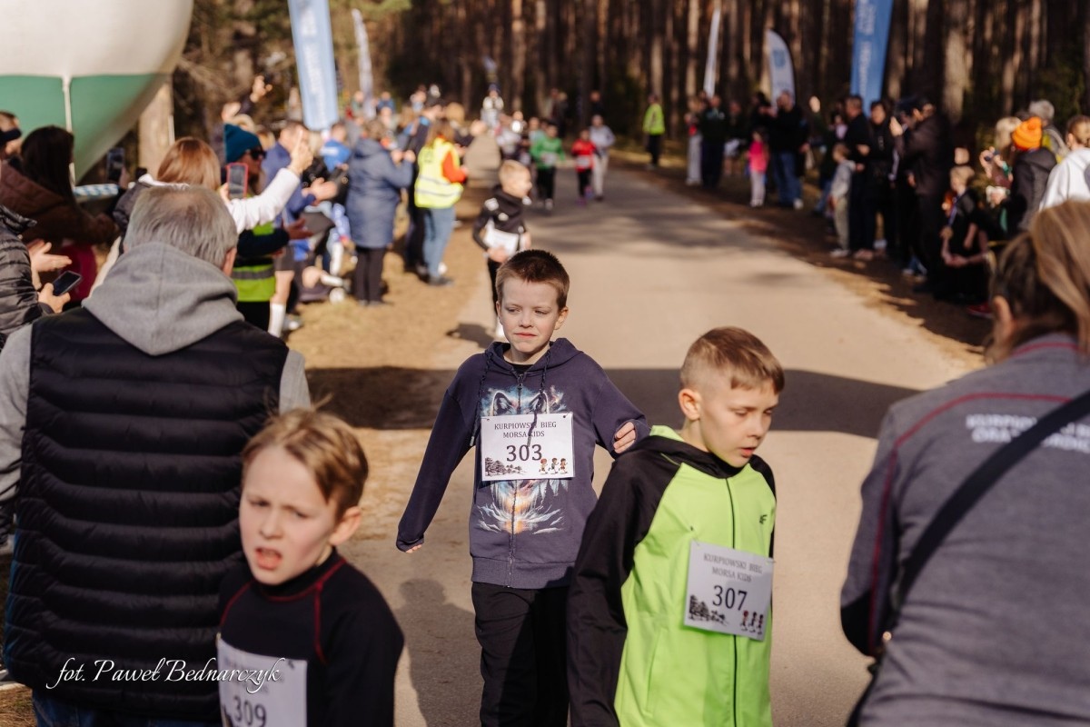 Serafin gościł biegaczy i miłośników Nordic Walking. Tak wyglądał VIII Kurpiowski Bieg Morsa [08.03.2026]  - zdjęcie #57 - eOstroleka.pl