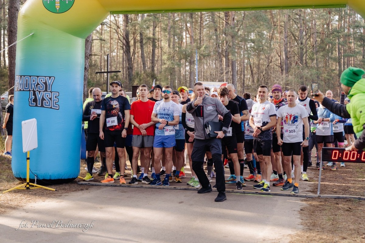 Serafin gościł biegaczy i miłośników Nordic Walking. Tak wyglądał VIII Kurpiowski Bieg Morsa [08.03.2026]  - zdjęcie #165 - eOstroleka.pl