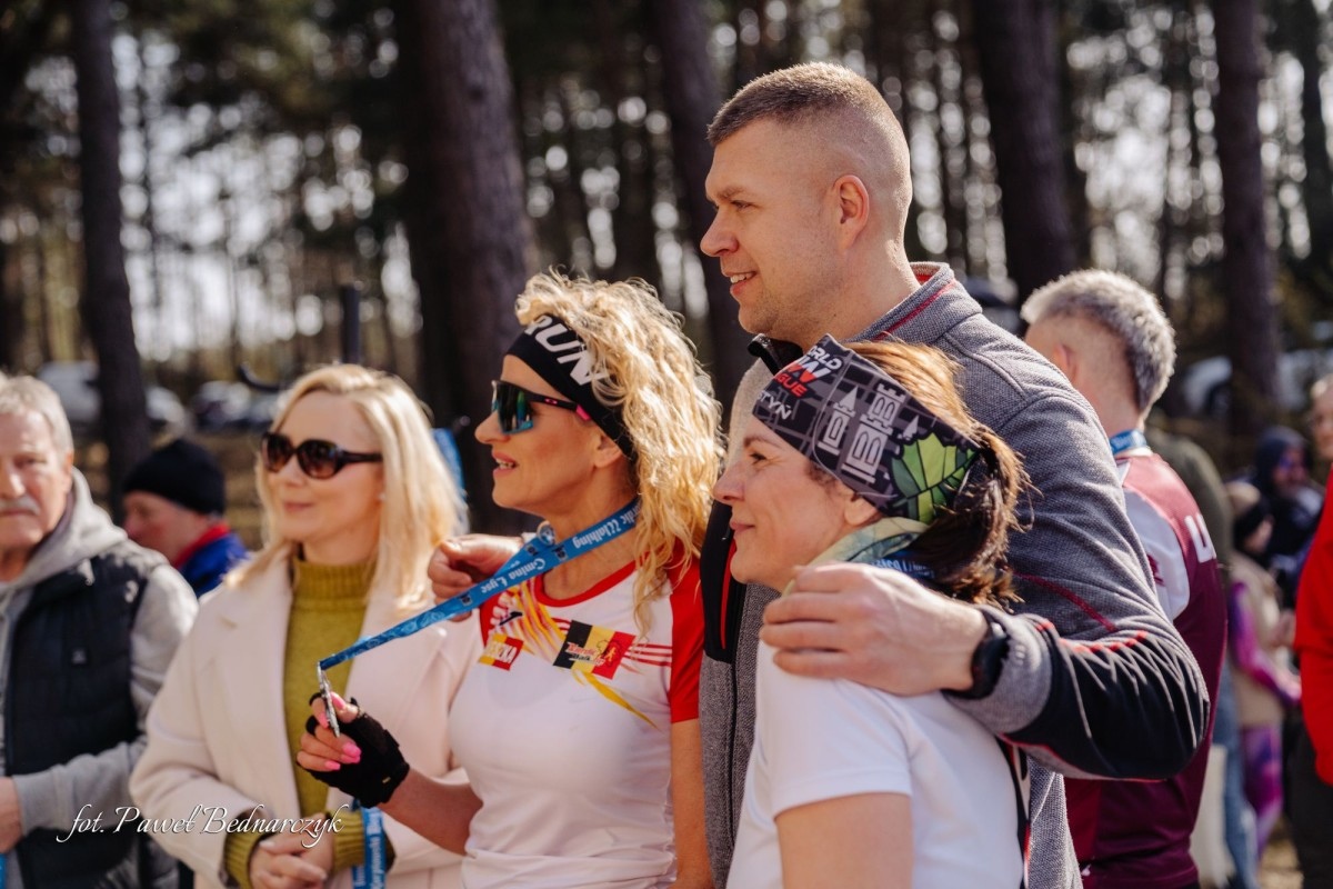Serafin gościł biegaczy i miłośników Nordic Walking. Tak wyglądał VIII Kurpiowski Bieg Morsa [08.03.2026]  - zdjęcie #41 - eOstroleka.pl