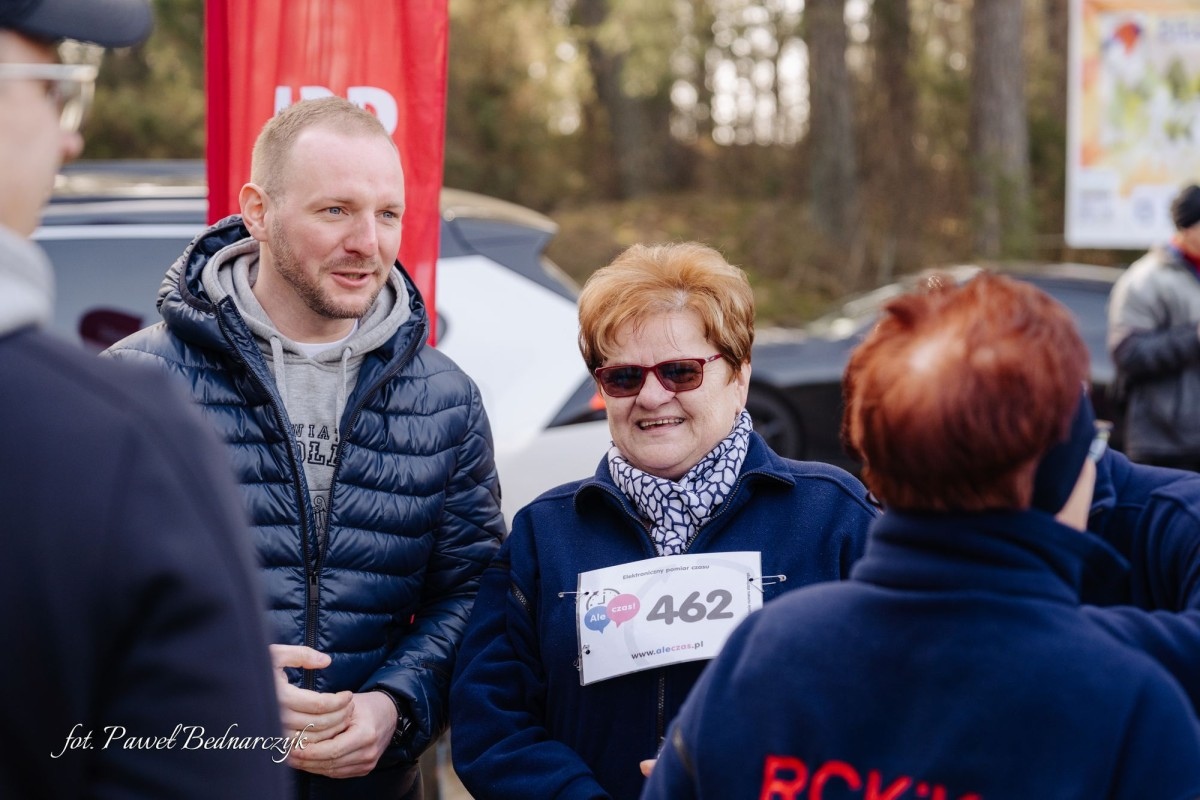Serafin gościł biegaczy i miłośników Nordic Walking. Tak wyglądał VIII Kurpiowski Bieg Morsa [08.03.2026]  - zdjęcie #154 - eOstroleka.pl