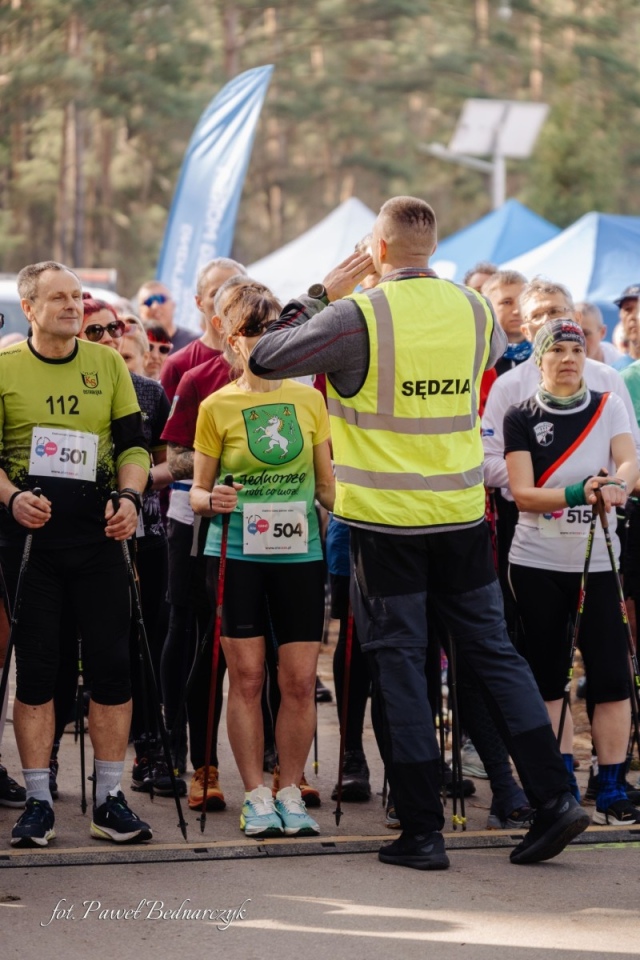 Serafin gościł biegaczy i miłośników Nordic Walking. Tak wyglądał VIII Kurpiowski Bieg Morsa [08.03.2026]  - zdjęcie #153 - eOstroleka.pl