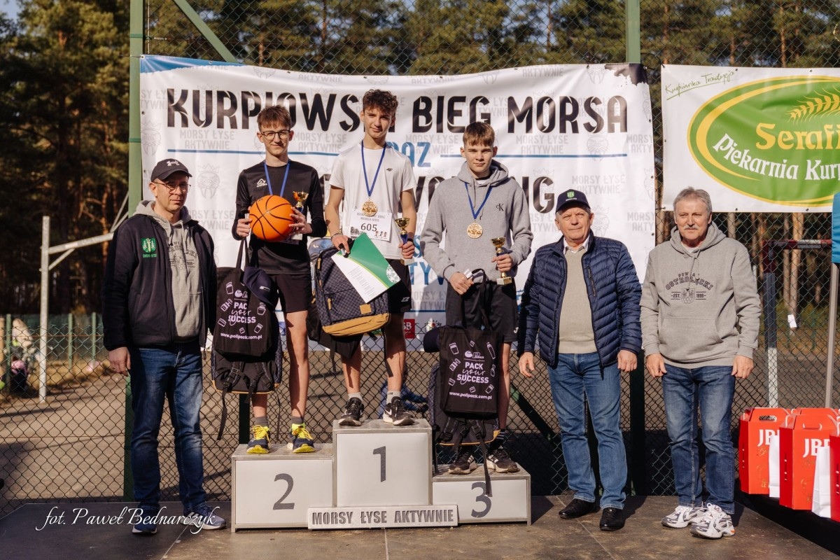 Serafin gościł biegaczy i miłośników Nordic Walking. Tak wyglądał VIII Kurpiowski Bieg Morsa [08.03.2026]  - zdjęcie #38 - eOstroleka.pl