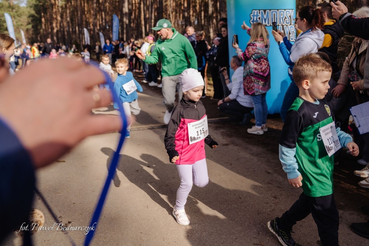 Serafin gościł biegaczy i miłośników Nordic Walking. Tak wyglądał VIII Kurpiowski Bieg Morsa [08.03.2026]  - zdjęcie #37 - eOstroleka.pl