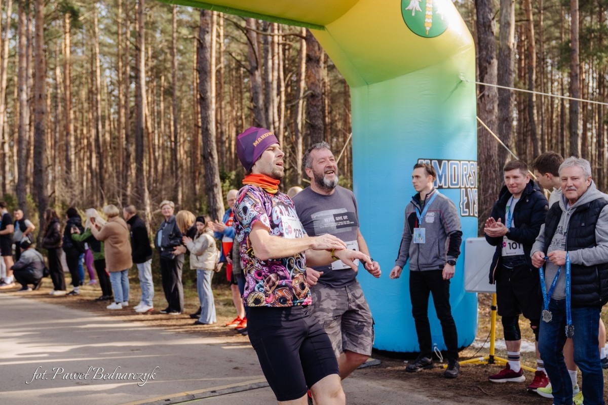 Serafin gościł biegaczy i miłośników Nordic Walking. Tak wyglądał VIII Kurpiowski Bieg Morsa [08.03.2026]  - zdjęcie #152 - eOstroleka.pl