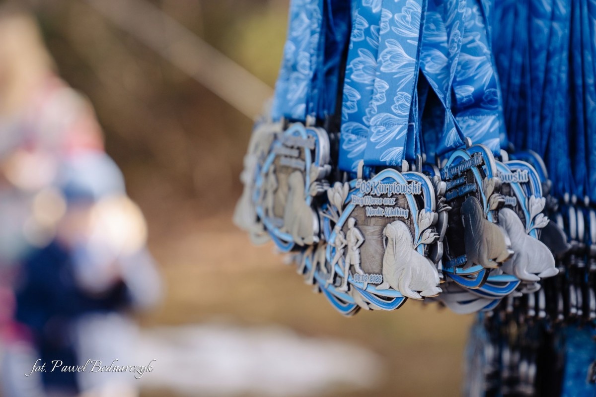 Serafin gościł biegaczy i miłośników Nordic Walking. Tak wyglądał VIII Kurpiowski Bieg Morsa [08.03.2026]  - zdjęcie #149 - eOstroleka.pl