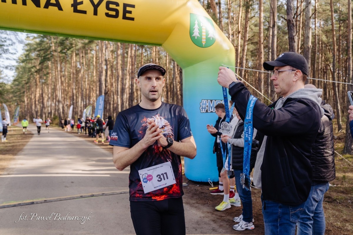 Serafin gościł biegaczy i miłośników Nordic Walking. Tak wyglądał VIII Kurpiowski Bieg Morsa [08.03.2026]  - zdjęcie #148 - eOstroleka.pl