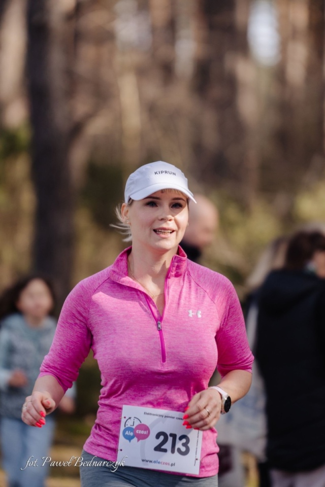 Serafin gościł biegaczy i miłośników Nordic Walking. Tak wyglądał VIII Kurpiowski Bieg Morsa [08.03.2026]  - zdjęcie #140 - eOstroleka.pl