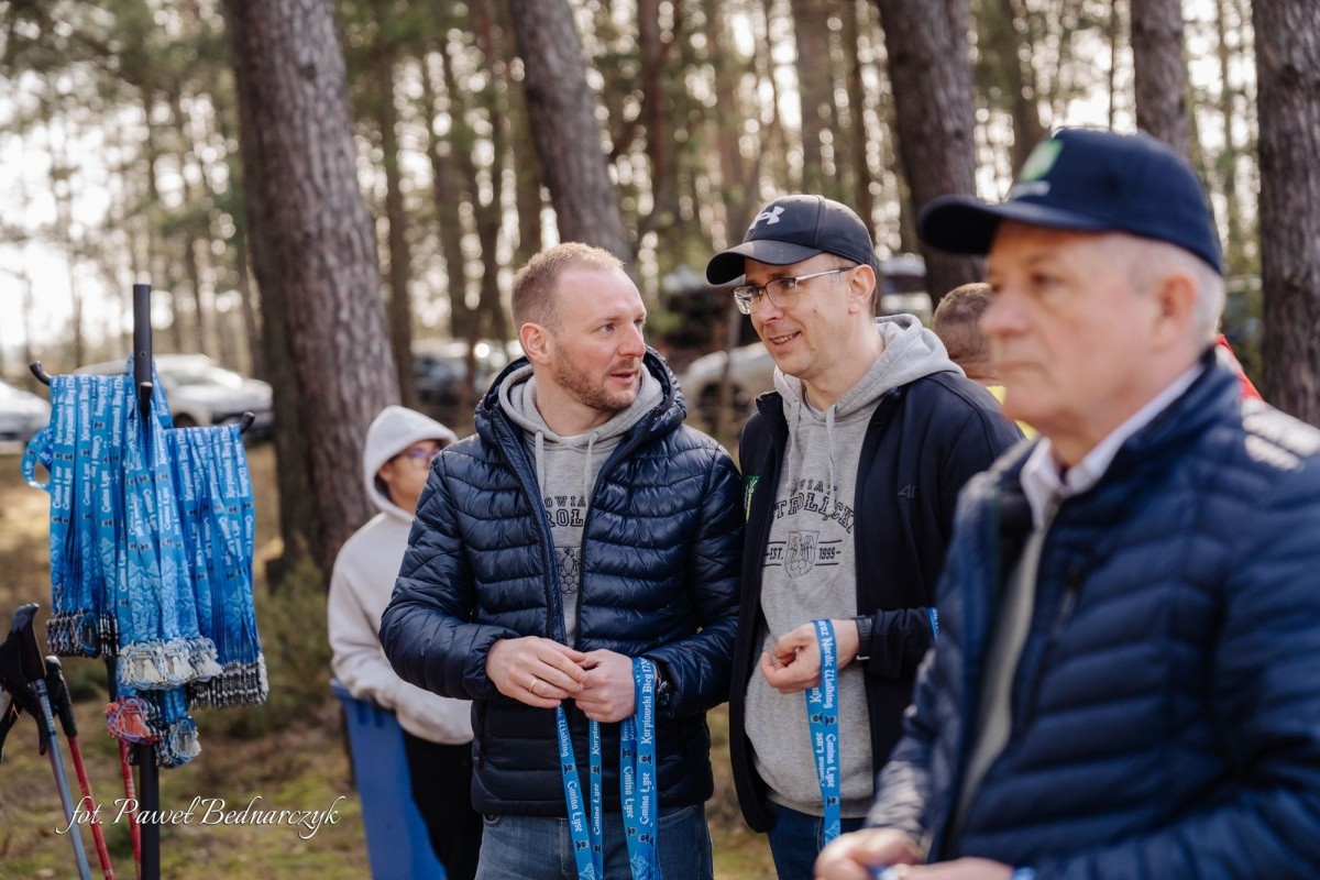 Serafin gościł biegaczy i miłośników Nordic Walking. Tak wyglądał VIII Kurpiowski Bieg Morsa [08.03.2026]  - zdjęcie #138 - eOstroleka.pl