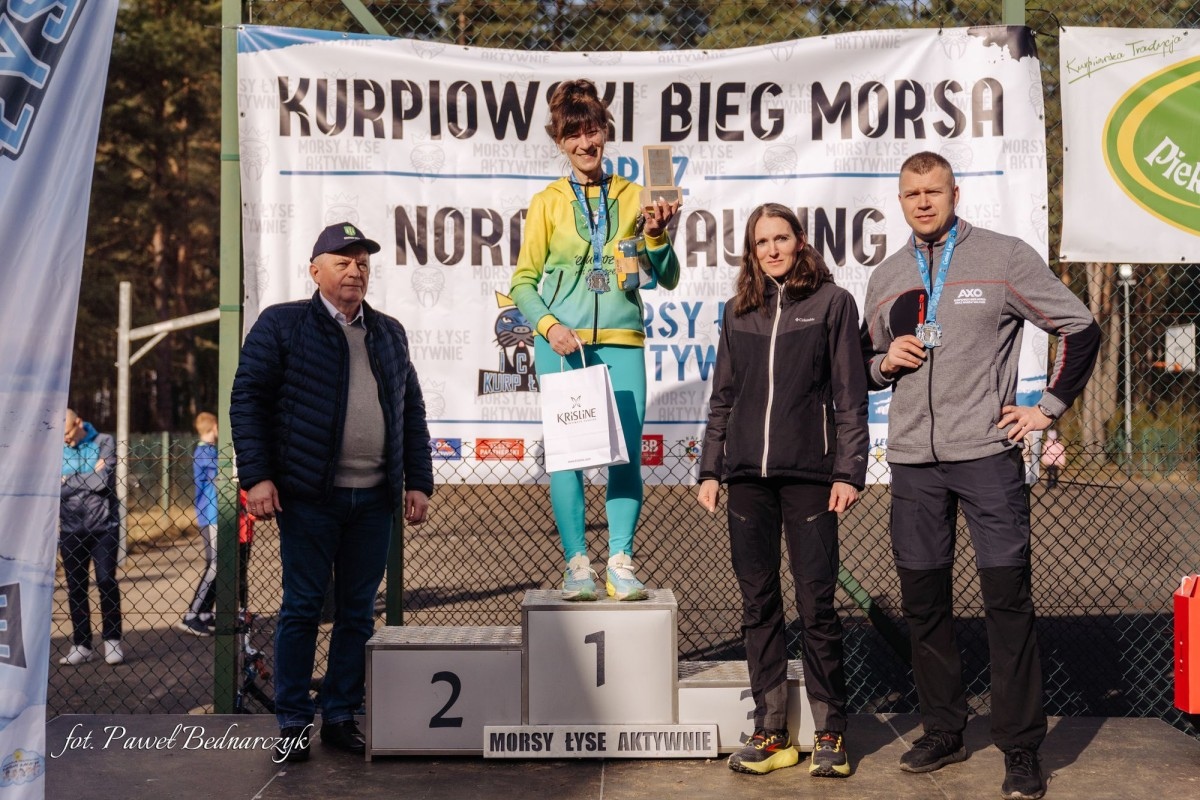 Serafin gościł biegaczy i miłośników Nordic Walking. Tak wyglądał VIII Kurpiowski Bieg Morsa [08.03.2026]  - zdjęcie #13 - eOstroleka.pl
