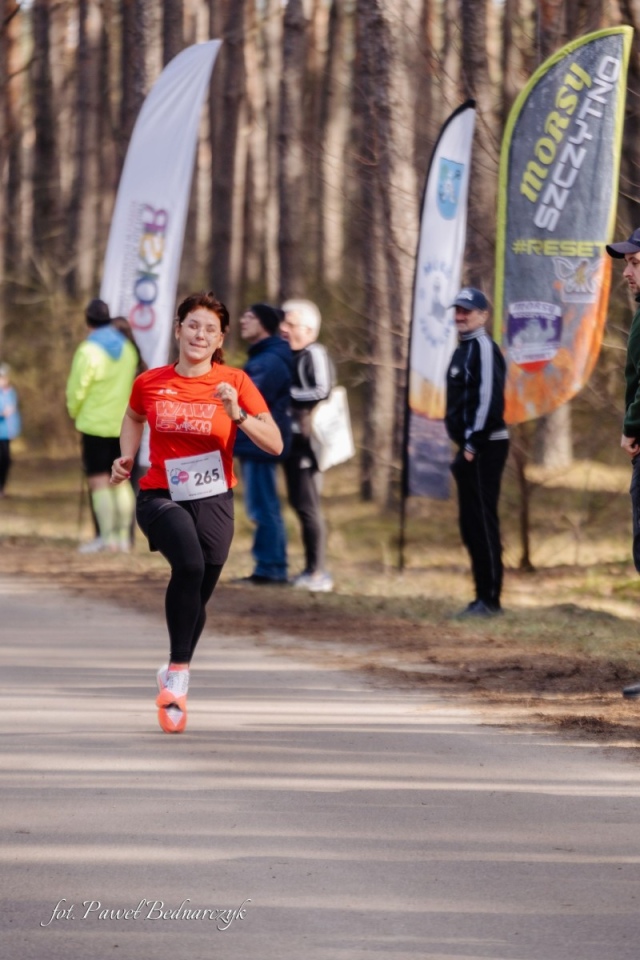 Serafin gościł biegaczy i miłośników Nordic Walking. Tak wyglądał VIII Kurpiowski Bieg Morsa [08.03.2026]  - zdjęcie #132 - eOstroleka.pl