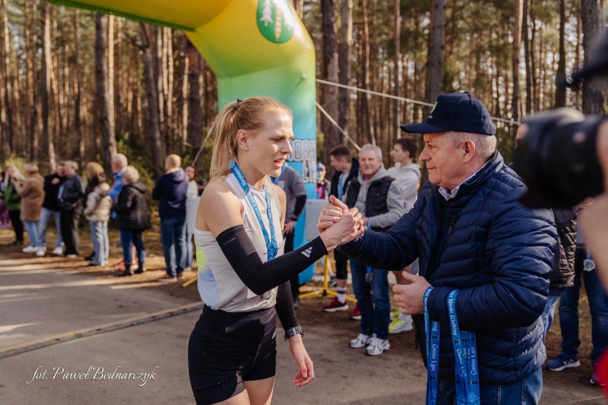 Serafin gościł biegaczy i miłośników Nordic Walking. Tak wyglądał VIII Kurpiowski Bieg Morsa [08.03.2026]  - zdjęcie #128 - eOstroleka.pl