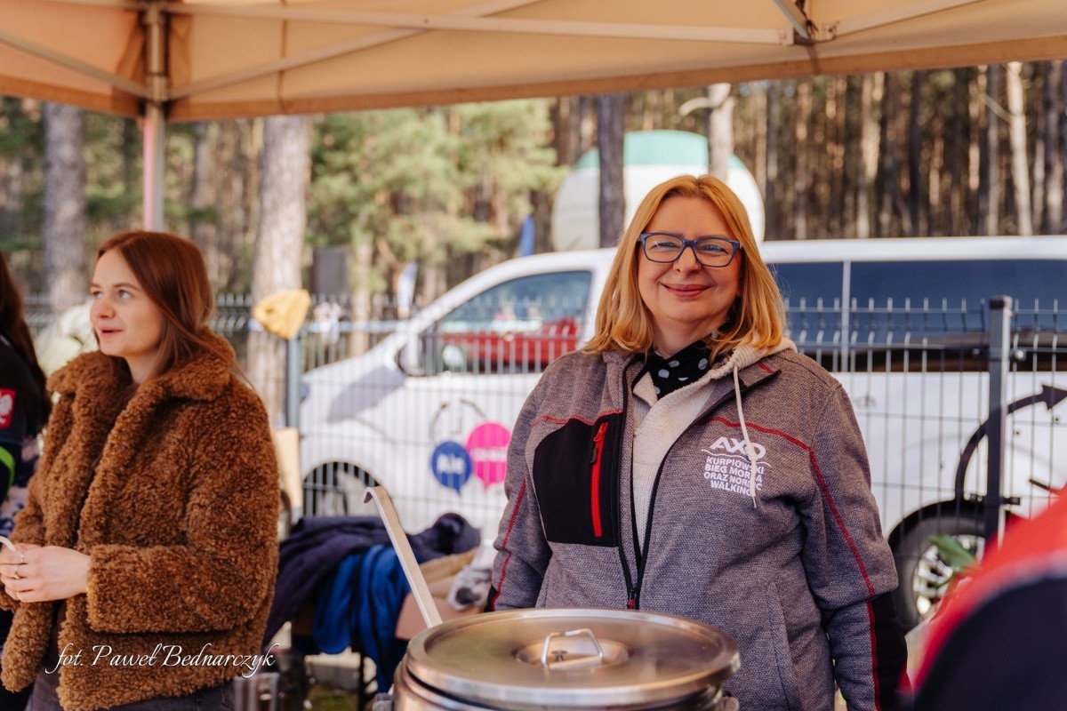 Serafin gościł biegaczy i miłośników Nordic Walking. Tak wyglądał VIII Kurpiowski Bieg Morsa [08.03.2026]  - zdjęcie #5 - eOstroleka.pl