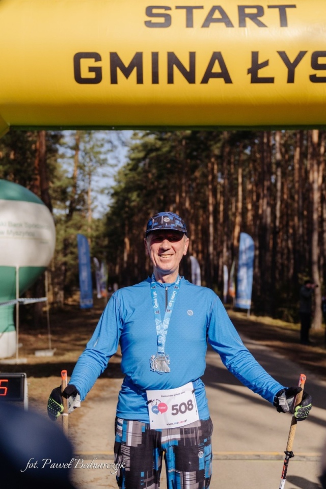 Serafin gościł biegaczy i miłośników Nordic Walking. Tak wyglądał VIII Kurpiowski Bieg Morsa [08.03.2026]  - zdjęcie #4 - eOstroleka.pl