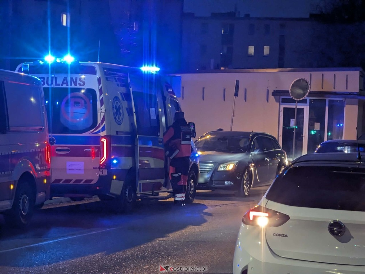 Interwencja służb przy Piłsudskiego [16.03.2026] - zdjęcie #11 - eOstroleka.pl