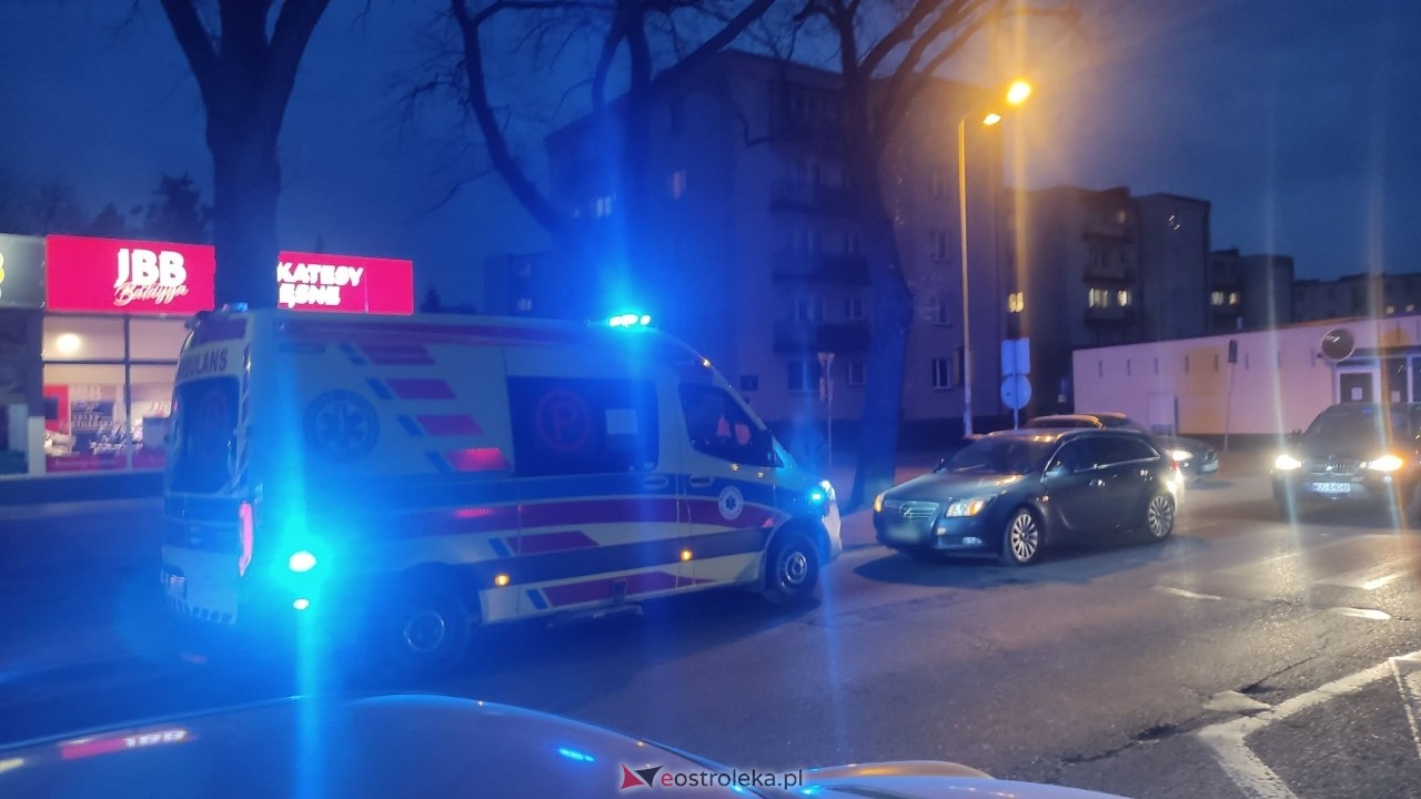 Interwencja służb przy Piłsudskiego [16.03.2026] - zdjęcie #10 - eOstroleka.pl
