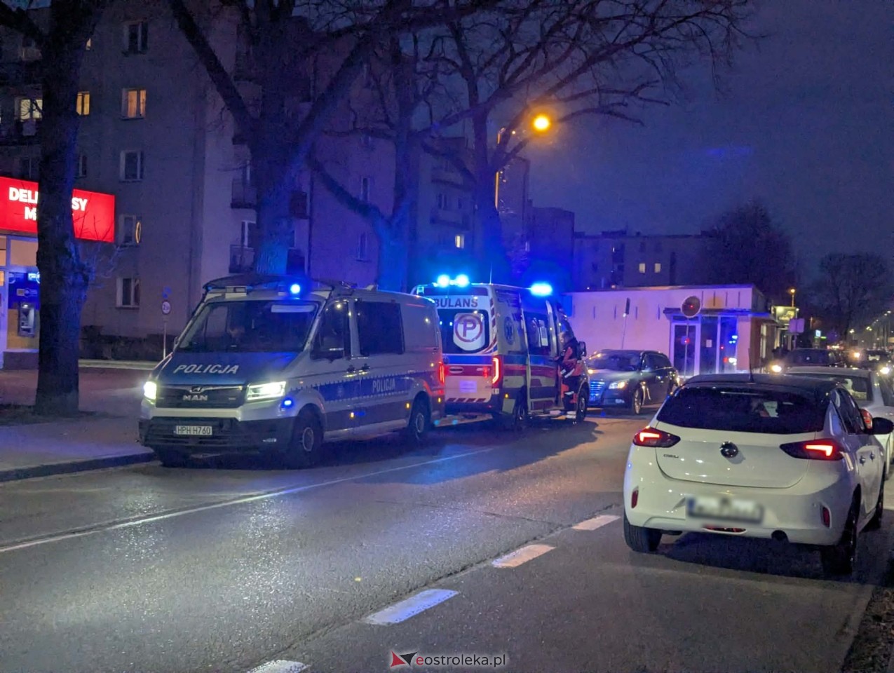 Interwencja służb przy Piłsudskiego [16.03.2026] - zdjęcie #7 - eOstroleka.pl