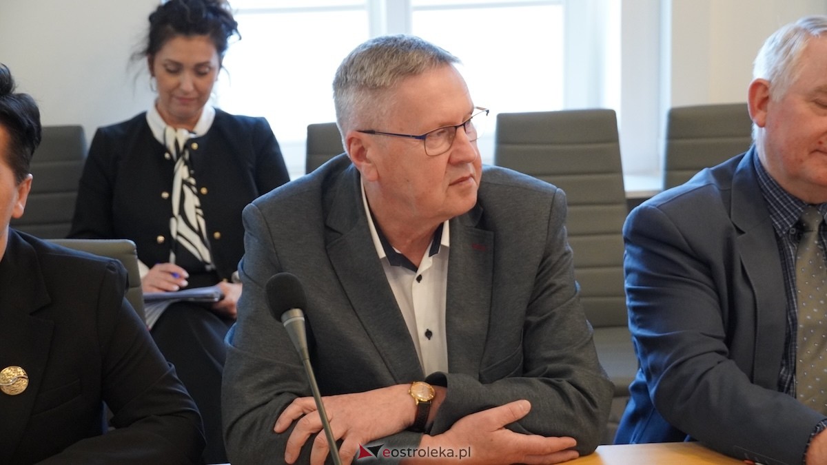 XXVI sesja Rady Powiatu w Ostrołęce [17.03.2026] - zdjęcie #14 - eOstroleka.pl