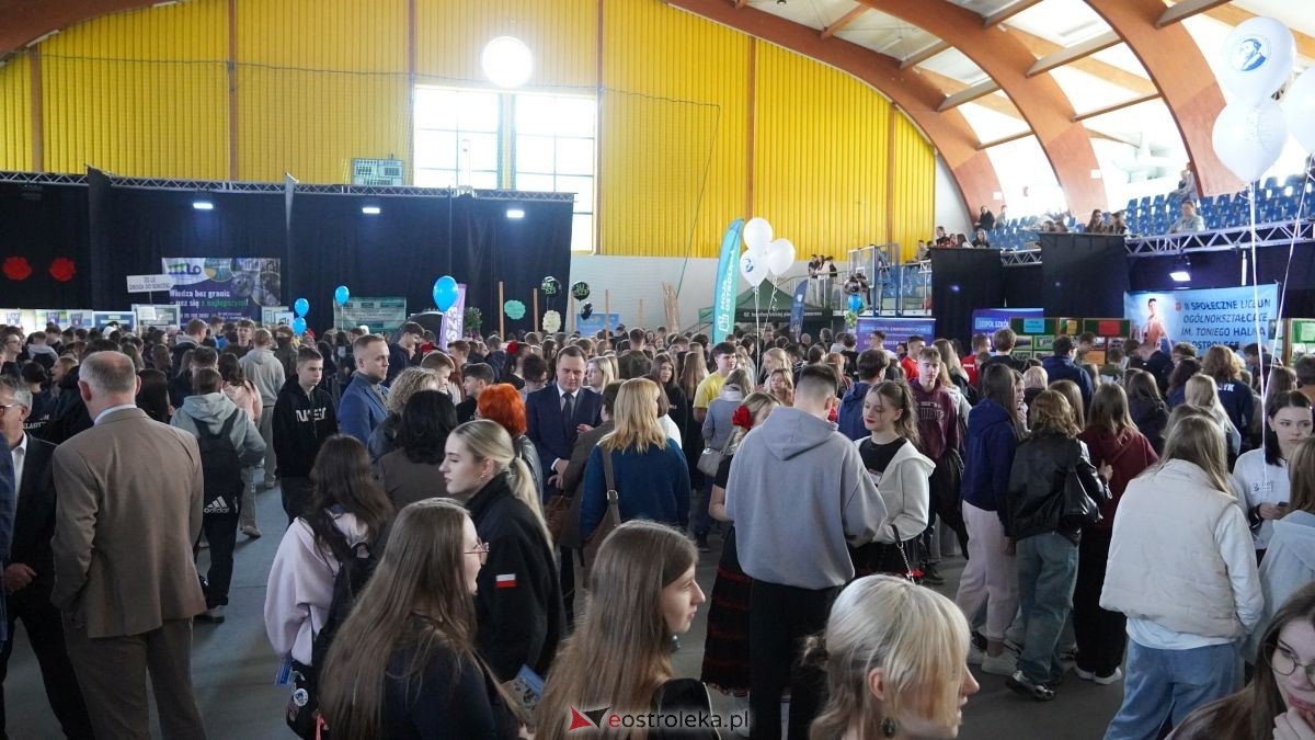 XV Forum Edukacyjne w Ostrołęce [19.03.2026] - zdjęcie #96 - eOstroleka.pl