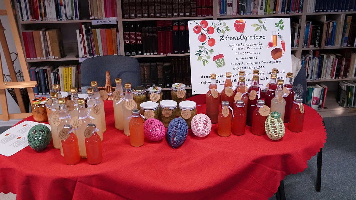Kiermasz Wielkanocny w Miejskiej Bibliotece Publicznej w Ostrołęce [19.03.2026] - zdjęcie #48 - eOstroleka.pl
