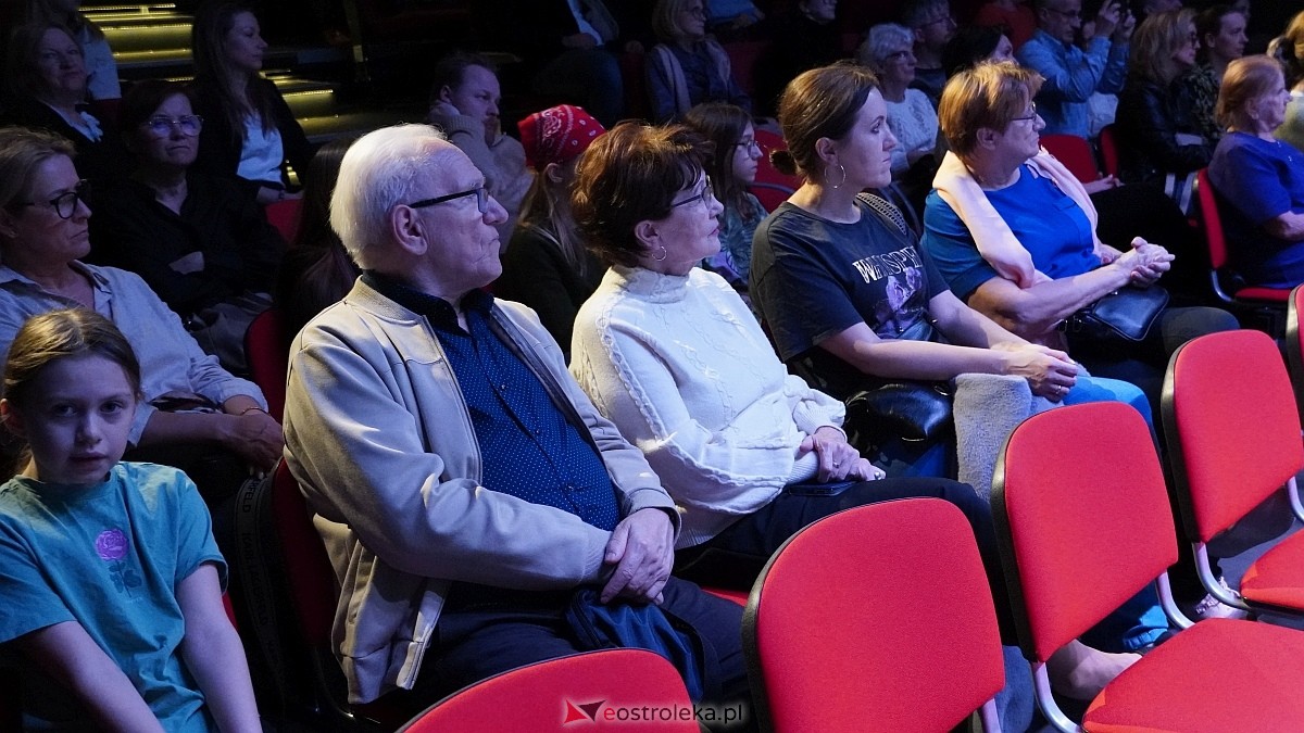 Koncert uczniów Państwowej Szkoły Muzycznej w Ostrołęce i Chóru Cantiamo w Muzeum Żołnierzy Wyklętych [19.03.2026] - zdjęcie #51 - eOstroleka.pl