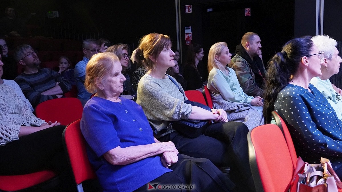 Koncert uczniów Państwowej Szkoły Muzycznej w Ostrołęce i Chóru Cantiamo w Muzeum Żołnierzy Wyklętych [19.03.2026] - zdjęcie #49 - eOstroleka.pl