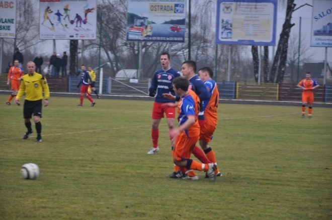 Narew Ostrołęka - Ursus Warszawa 0:3 (20.11.2011) - zdjęcie #15 - eOstroleka.pl