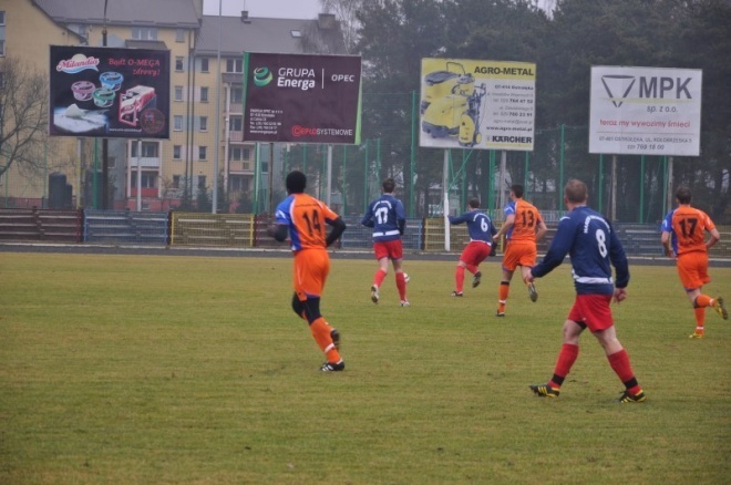 Narew Ostrołęka - Ursus Warszawa 0:3 (20.11.2011) - zdjęcie #7 - eOstroleka.pl