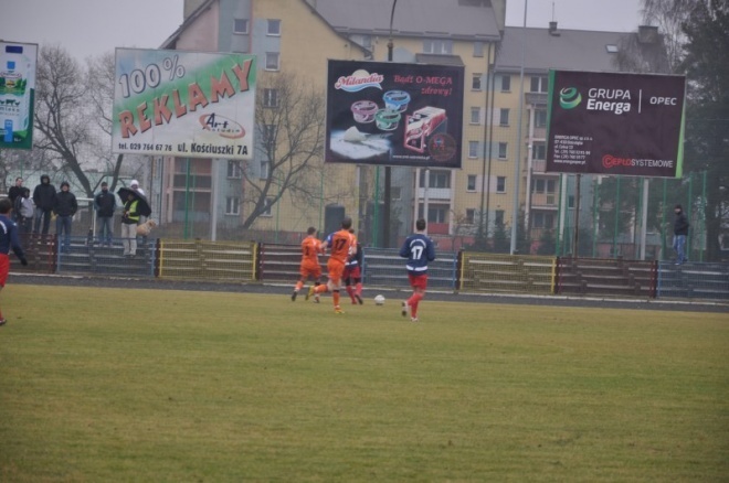Narew Ostrołęka - Ursus Warszawa 0:3 (20.11.2011) - zdjęcie #4 - eOstroleka.pl