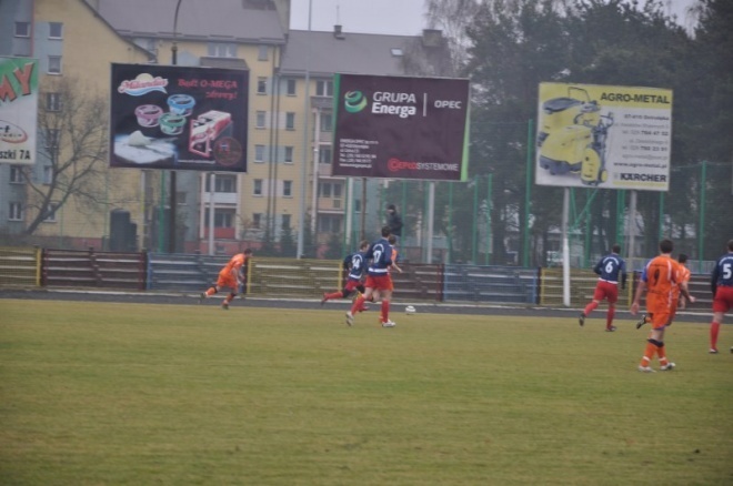 Narew Ostrołęka - Ursus Warszawa 0:3 (20.11.2011) - zdjęcie #3 - eOstroleka.pl